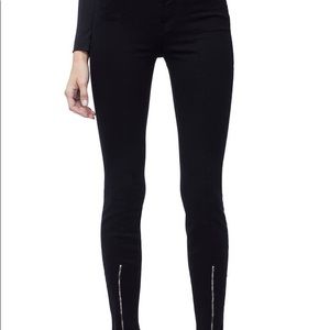 Good American Zipper Hem Black Skinny Jeans